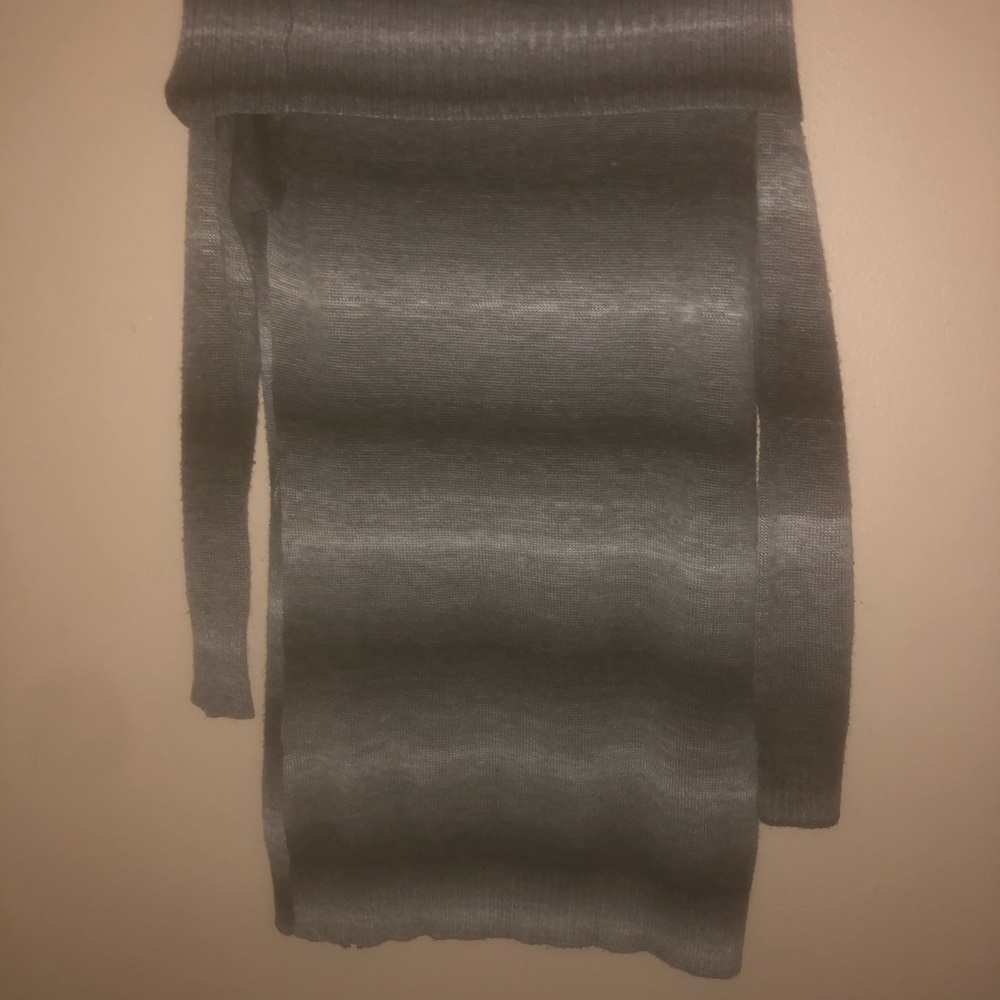 Sweater - Picture 2 of 2